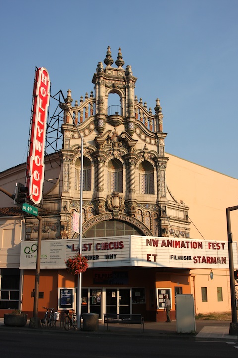 bnwaf11_hollywood_exterior